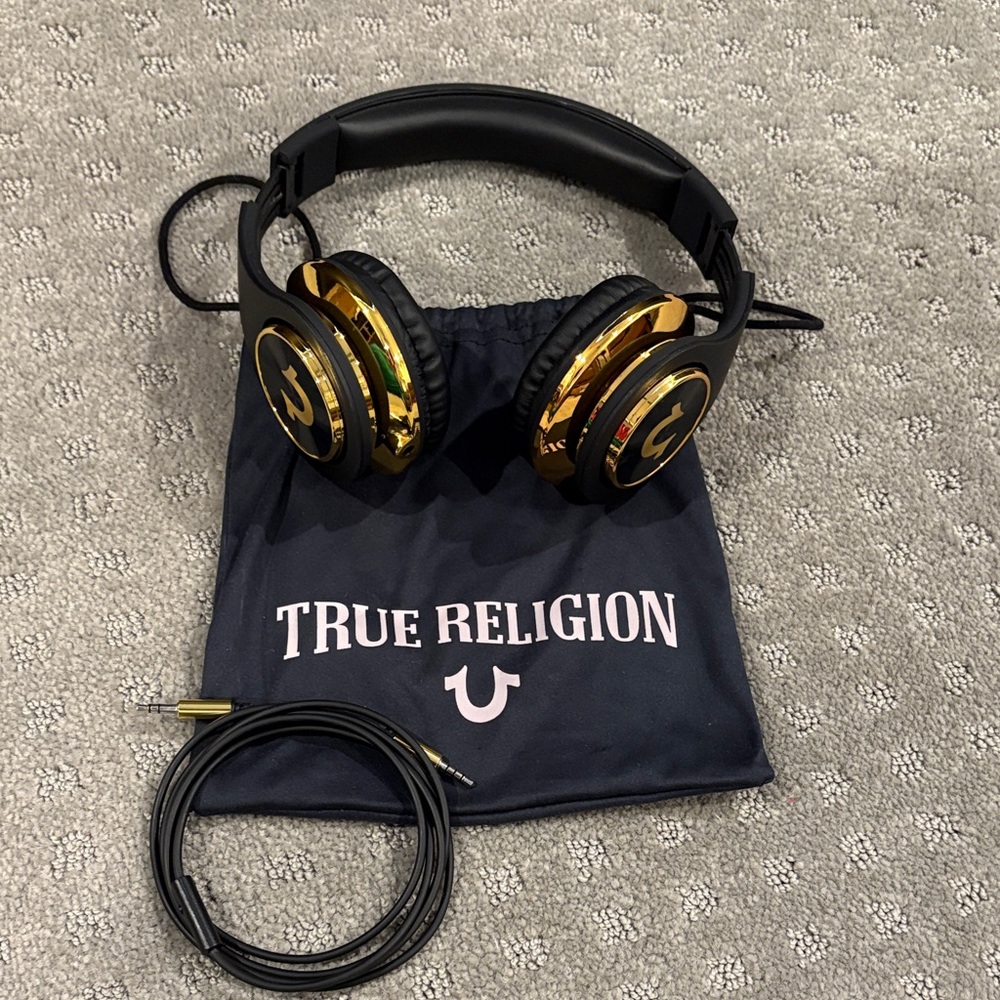 True Religion Over-Ear Headphones in Black and Gold